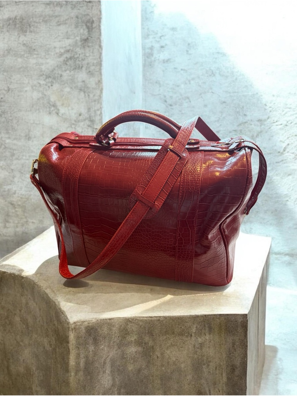 NWOT Vintage 90s Bath & Body Works Red Croc Embossed Weekender Travel Bag